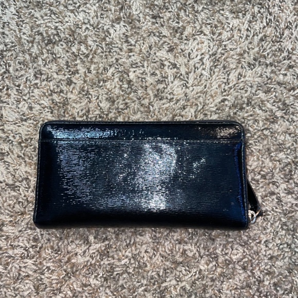 KATE SPADE Bixby Place Neda Black Patent Leather Zip Around Wallet - Picture 4 of 5